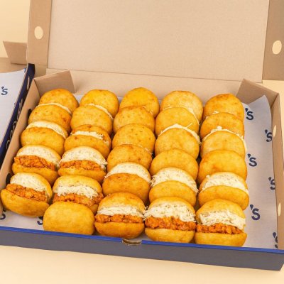 Arepas Cochinita pibil 30 unid